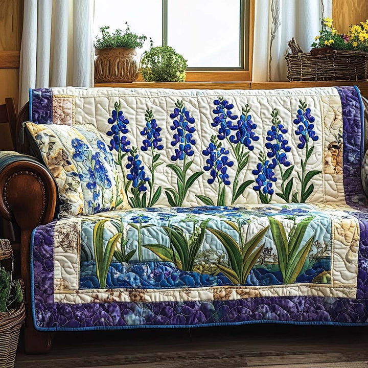 Housse de canapé matelassée – Fleurs bleues des champs – image 1